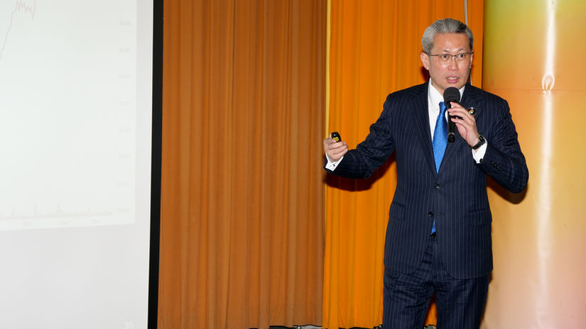 2024臺灣產業創新與轉型高峰論壇｜從百年創新看產業變局｜康寧顯示玻璃大中華區總裁暨總經理 曾崇凱